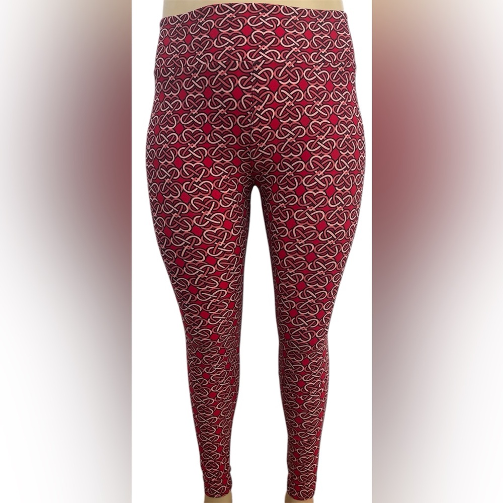 LuLaRoe intertwined hearts pattern leggings.